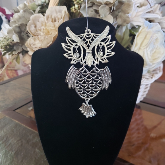 Vintage Jewelry - Vintage Owl Pendant